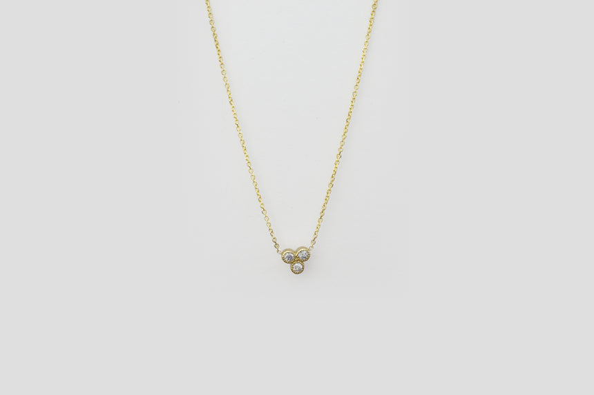 MILLY Necklace with Three Diamonds