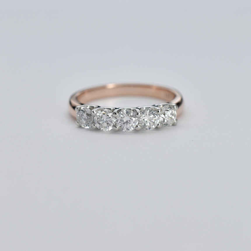 WAVY PAVÉ Ring with 3.5mm Diamonds