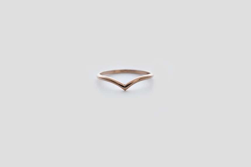 Rounded Chevron Ring